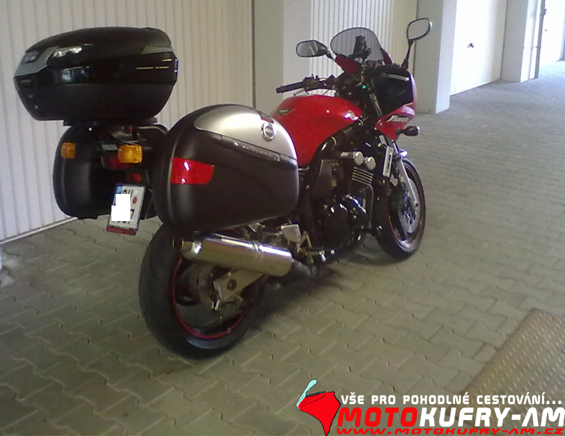 YAMAHA FZS600 FAZER KUFRY E41NN,E55NT