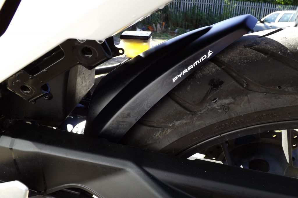 Honda CB500F/X,CBR500R 13-18 blatníček 071910C