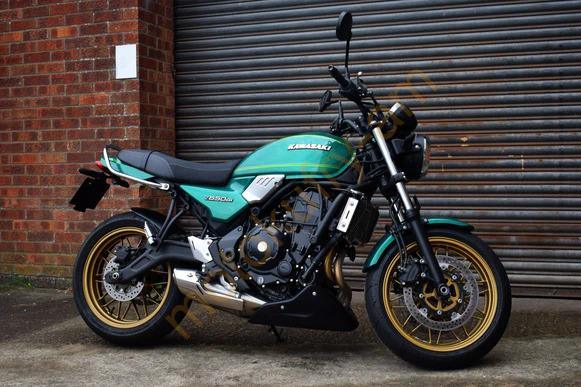 Kawasaki Z650RS 2021-  klín pod motor 23000D
