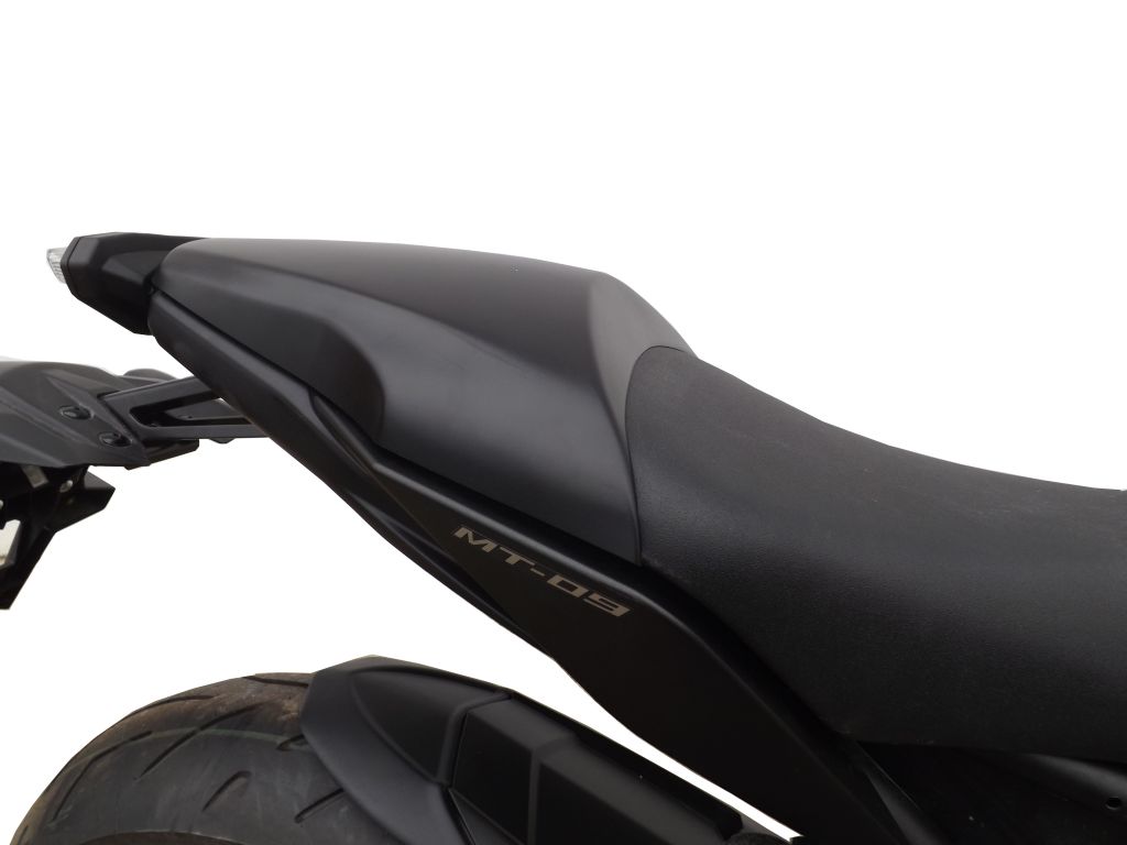 Yamaha MT-09 13-16 kryt sedla 12411M