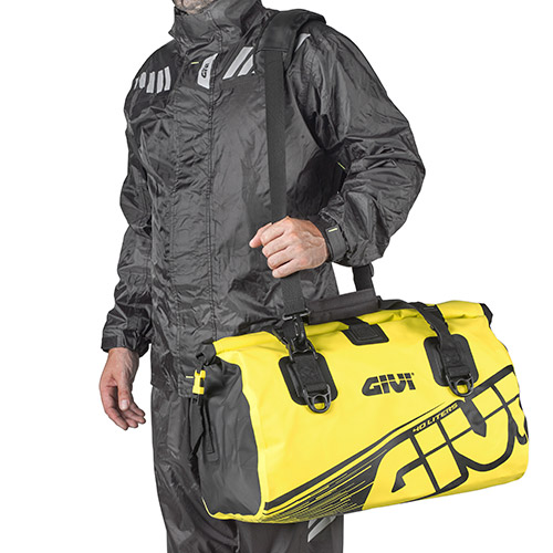 Givi EA115FL zadní moto brašna 40L.