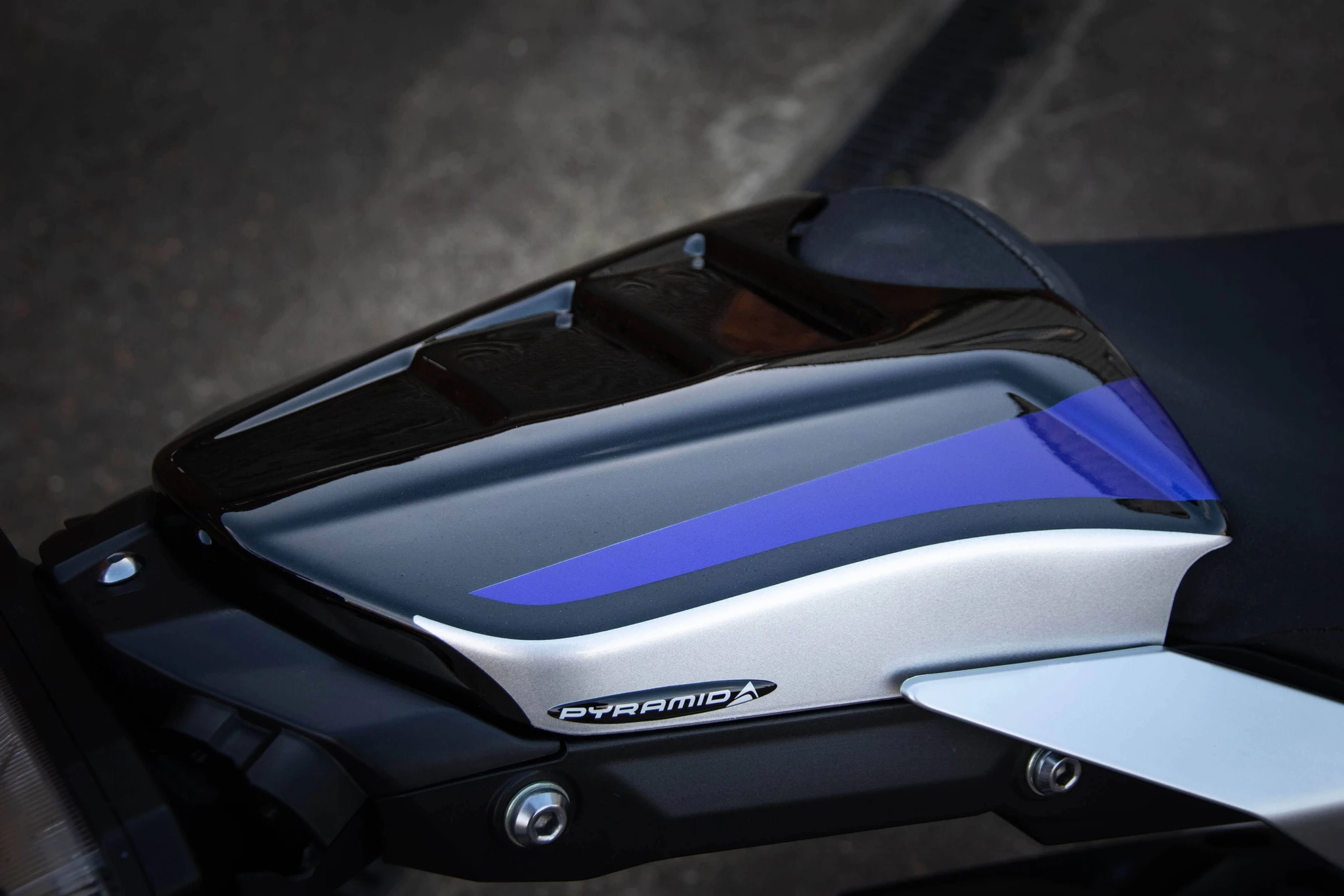 Yamaha MT-10 SP 17-21 kryt sedla 12414G