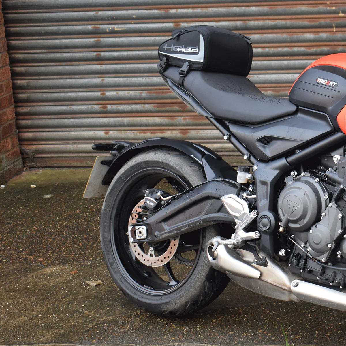 Triumph Trident 660 21- zadní blatníček 076944M