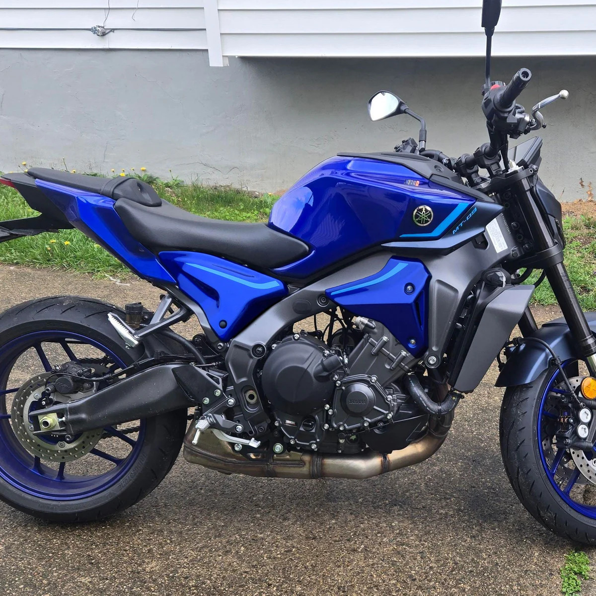 Yamaha MT-09 24- boční podsedlová výpln 22147P