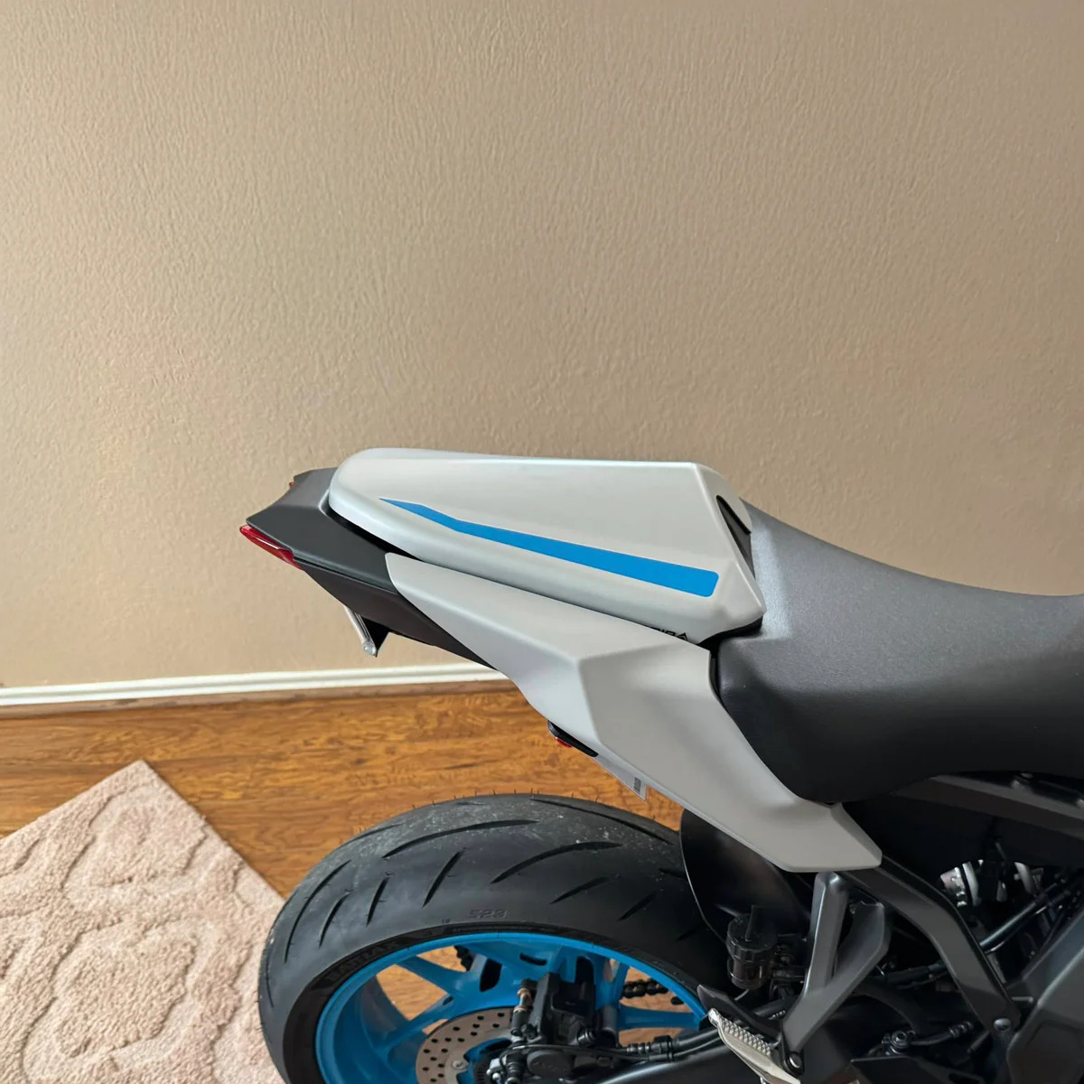 Yamaha MT-09 25  kryt sedla 12450H
