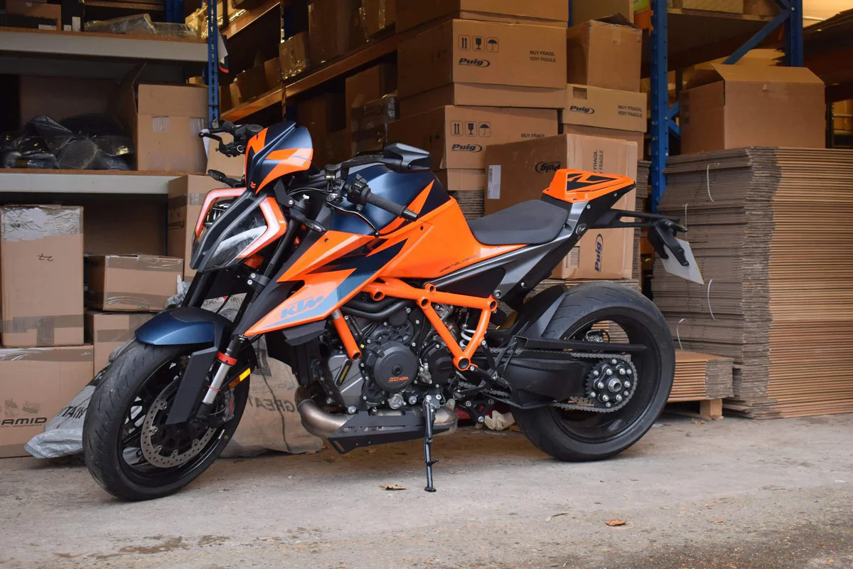 KTM 1290 Superduke R/EVO 20- Kryt sedla 19990D