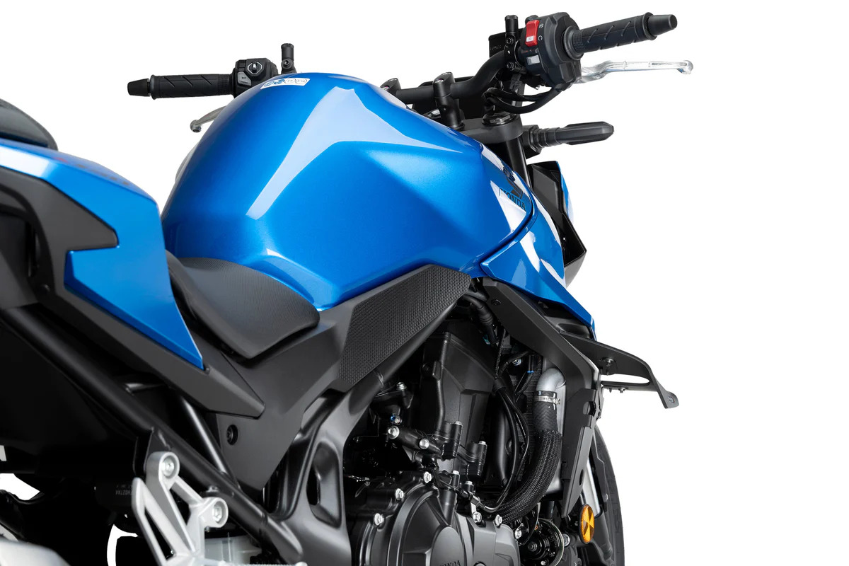 Honda CB 750 Hornet 25 boční spoiler D12 22426J