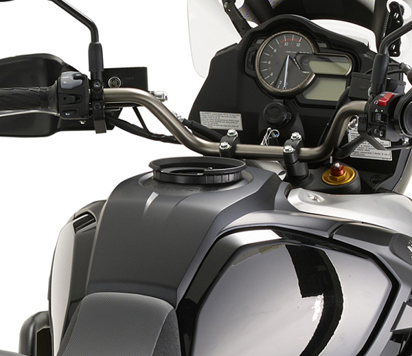 BF18 K objímka pro uchycení tankruksaku V-Strom1000 14-/GSX S 15-