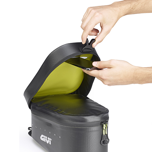 Givi GRT716 tankvak-popruh 10L.