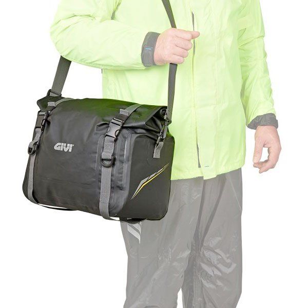 Givi EA120  Taška na víko kufru 1x15L.