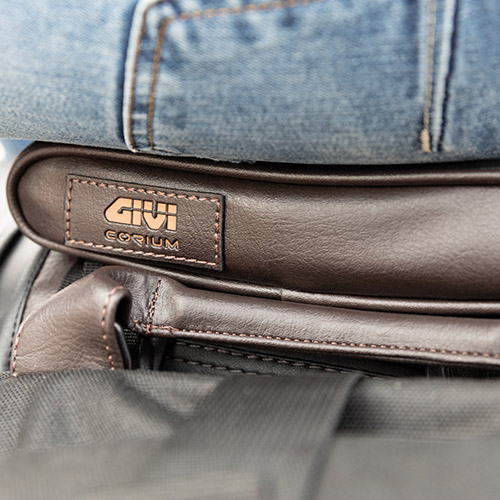 Givi CRM107 přídavné sedlo na moto