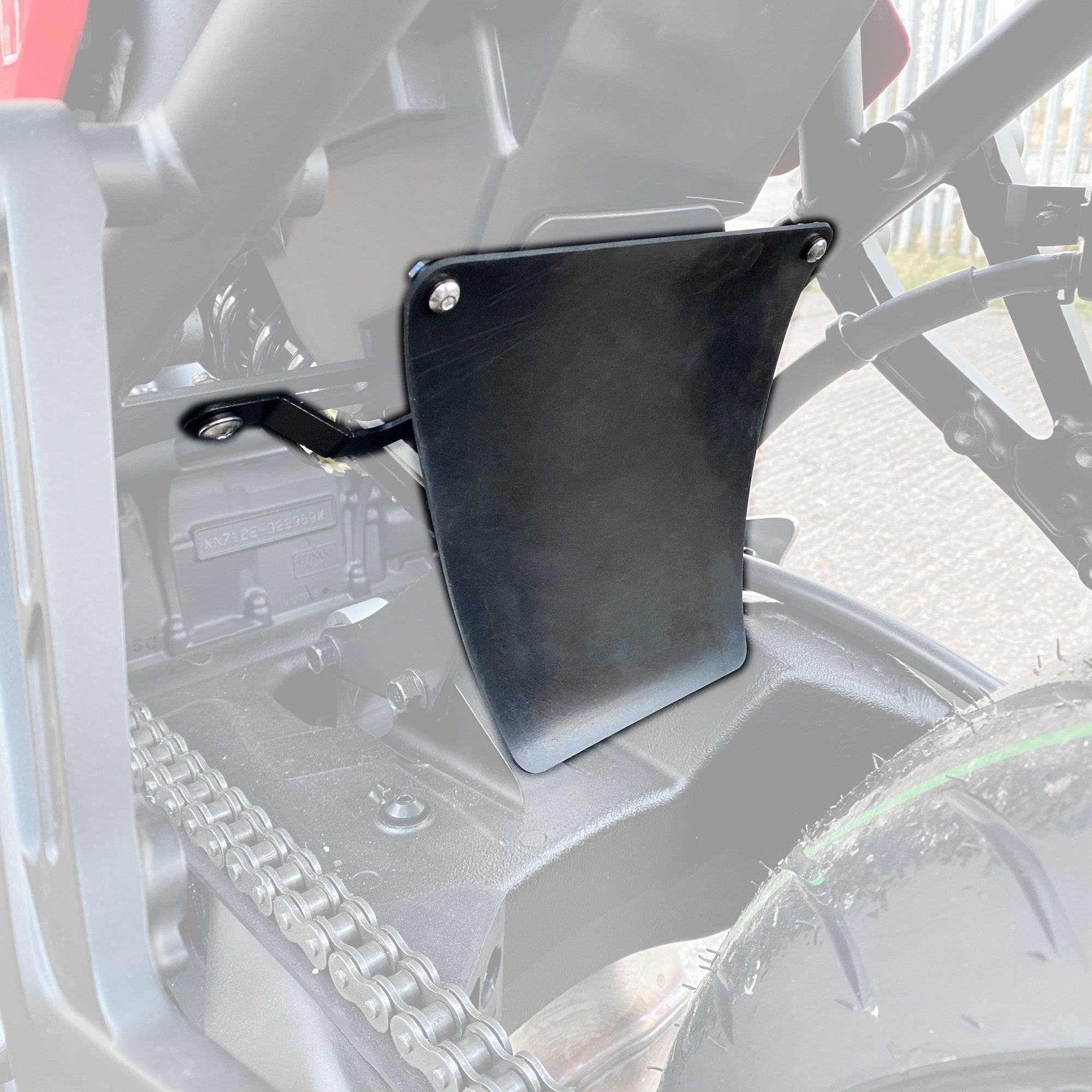 Yamaha Tracer 9/GT 21- kryt zadního tlumiče 812003