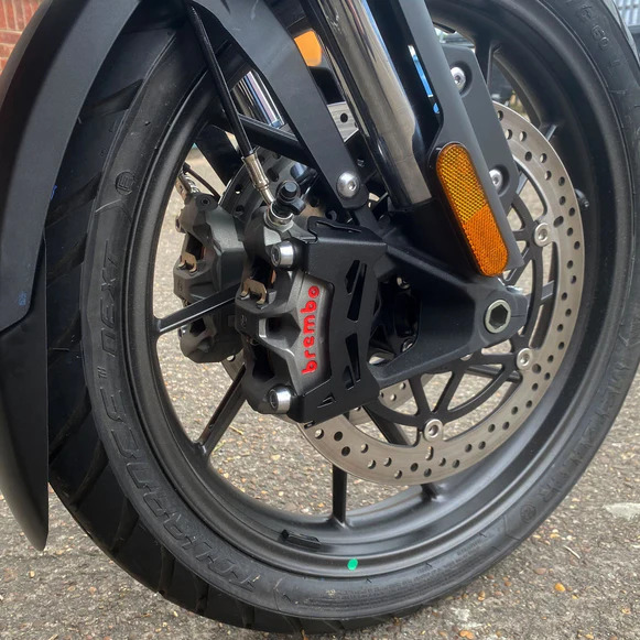 Triumph Tiger 900/1200 22/850 Sp.  chránič  brzdových třmenů 36770M