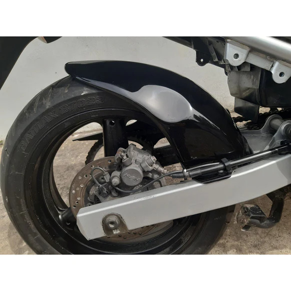 Suzuki GSF650/GSX650F blatníček 070310B 