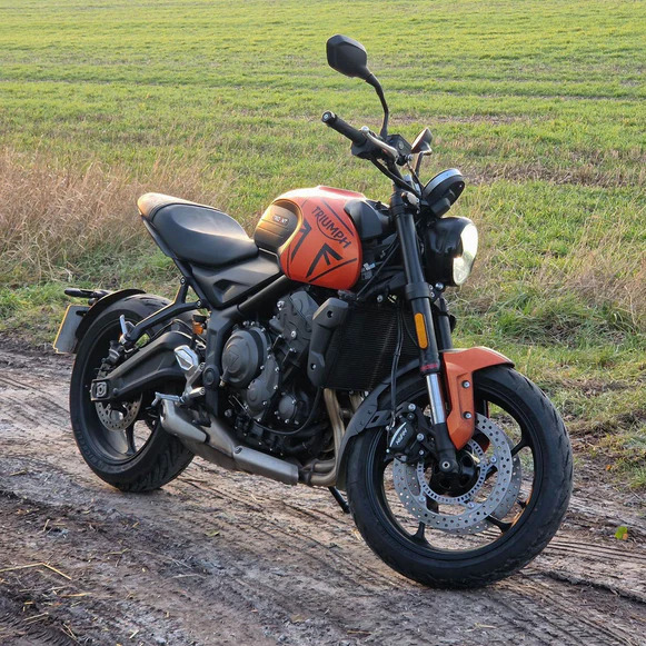 Triumph Trident 660 21- prodloužení blatníku EXTRA 056575
