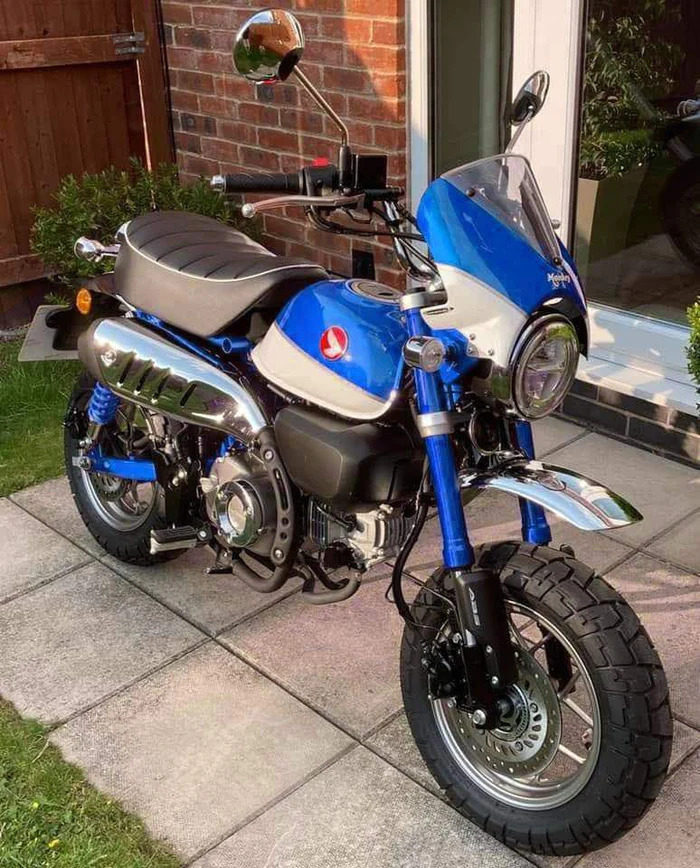 Honda Monkey 125 18-20 přední štít 21250GB