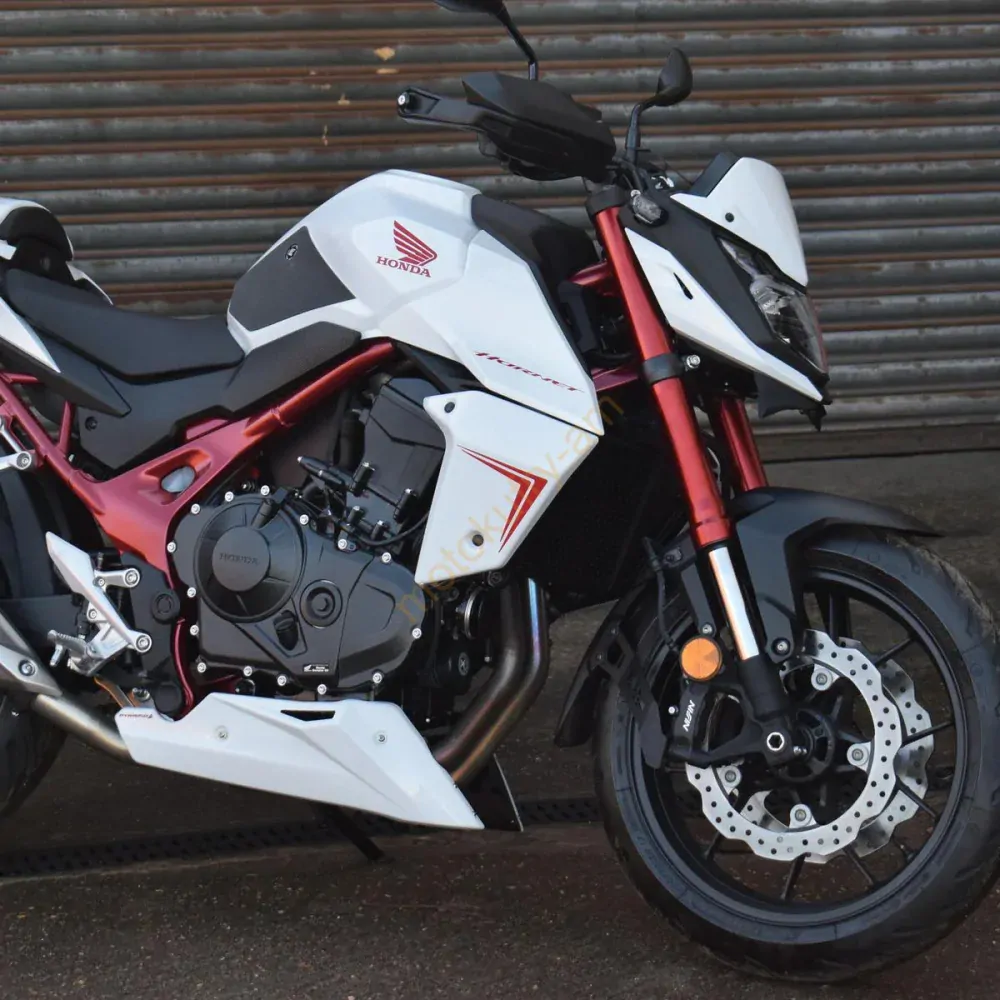 Honda CB 750 Hornet 23-24 boční kryt chladiče 21055C