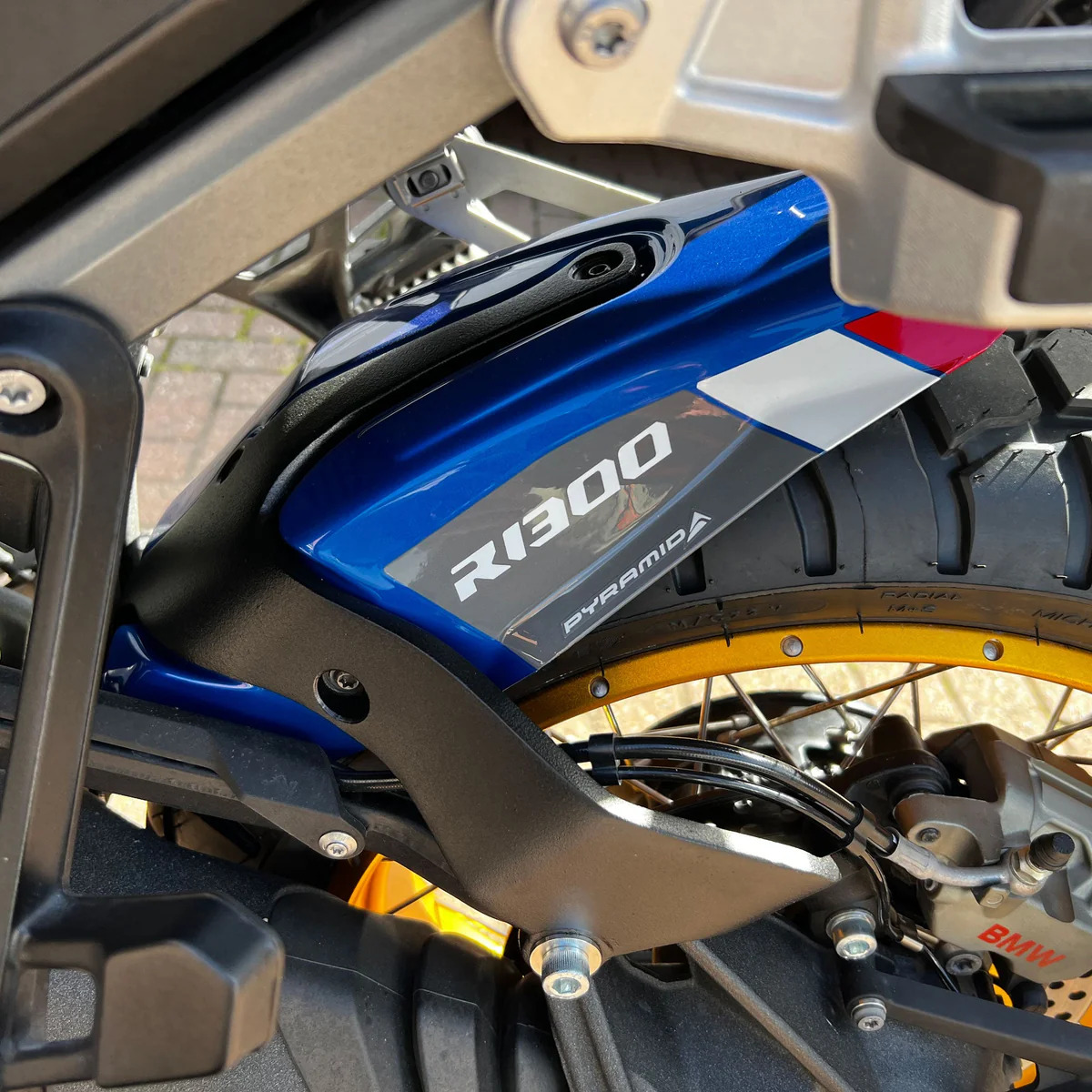 BMW R1300GS 24-/Adv. zadní blatníček 074130D
