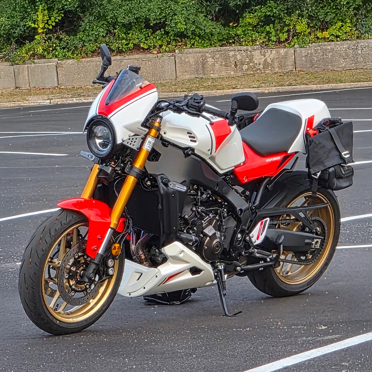 Yamaha XSR 900 22- klín pod motor 22175W