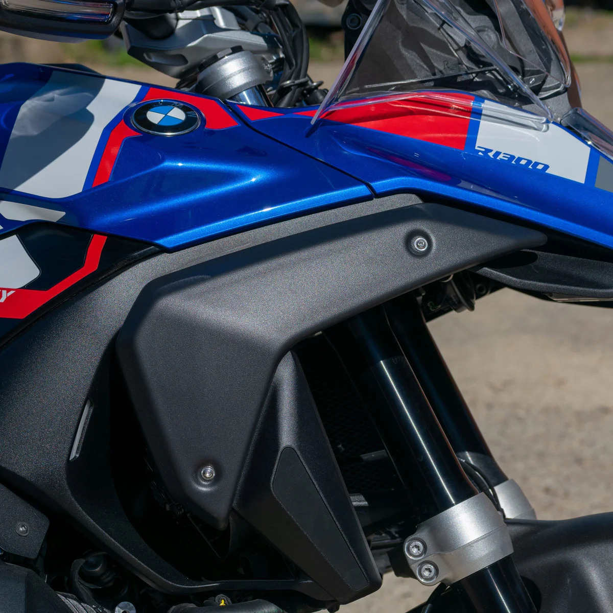 BMW R1300GS 24- boční panely 24430M
