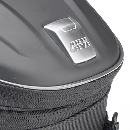 Givi ST607+ zadní moto brašna 22L.