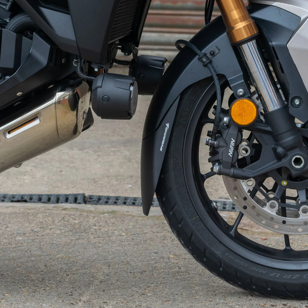 Honda NT 1100 25 prodloužení blatníku 051910
