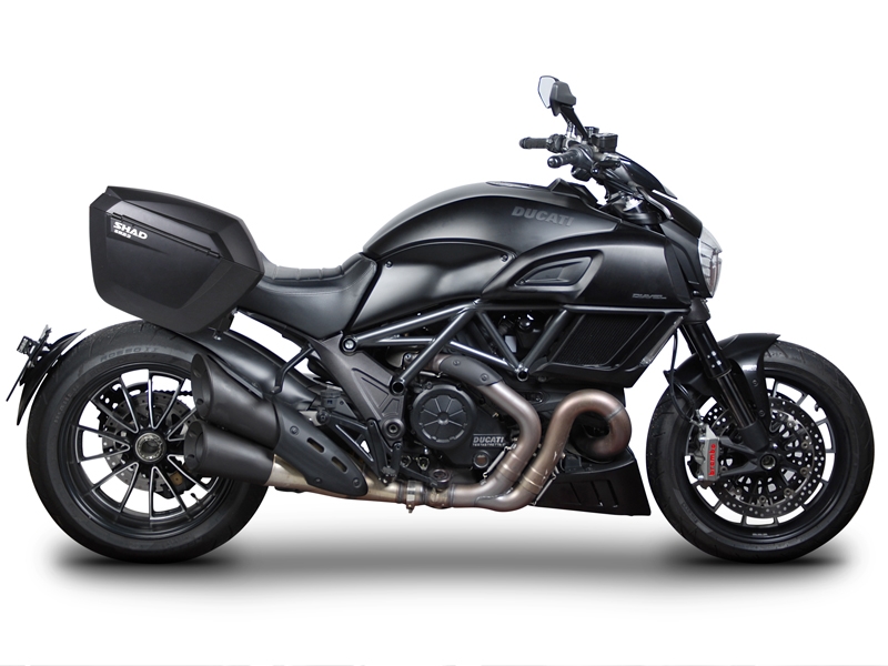 Ducati Diavel 1200 12-18 boční nosiče Shad 3P D0DV14IF