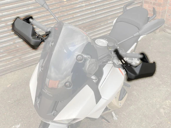 Moto Guzzi V100 Mandello/S  22- chrániče rukou 38870M