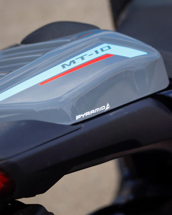 Yamaha MT-10 22- kryt sedla 12415D