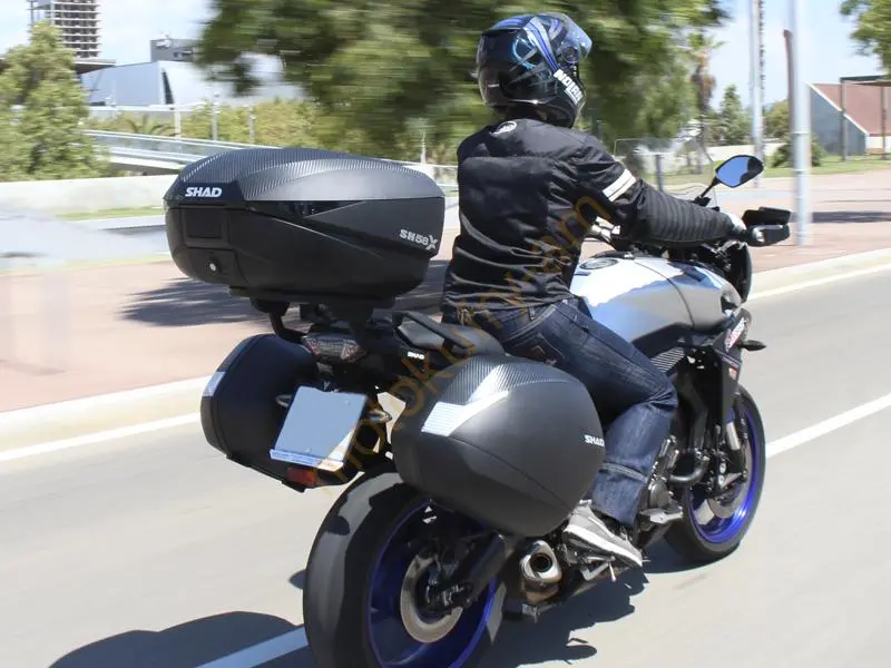 SHAD SH58X Karbon Motokufr s plotnou 58L