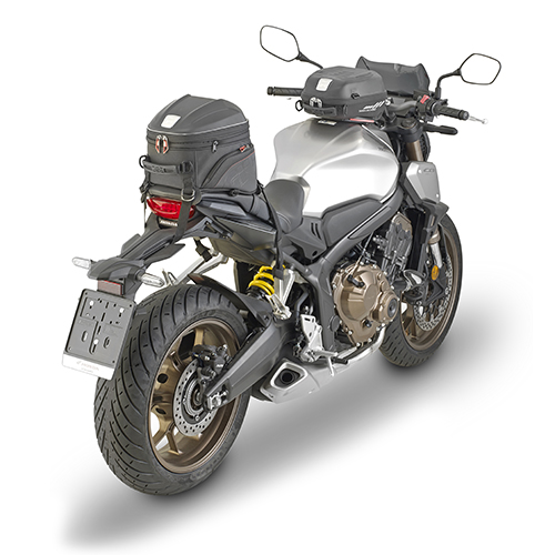 Givi ST607+ zadní moto brašna 22L.