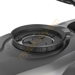 BF18 K objímka pro uchycení tankruksaku V-Strom1000 14-/GSX S 15-